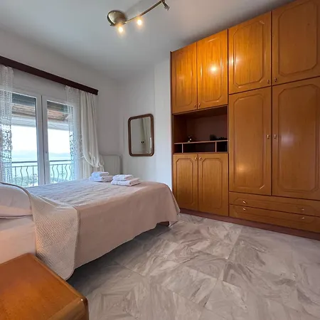 Kyriakos נאה רודה